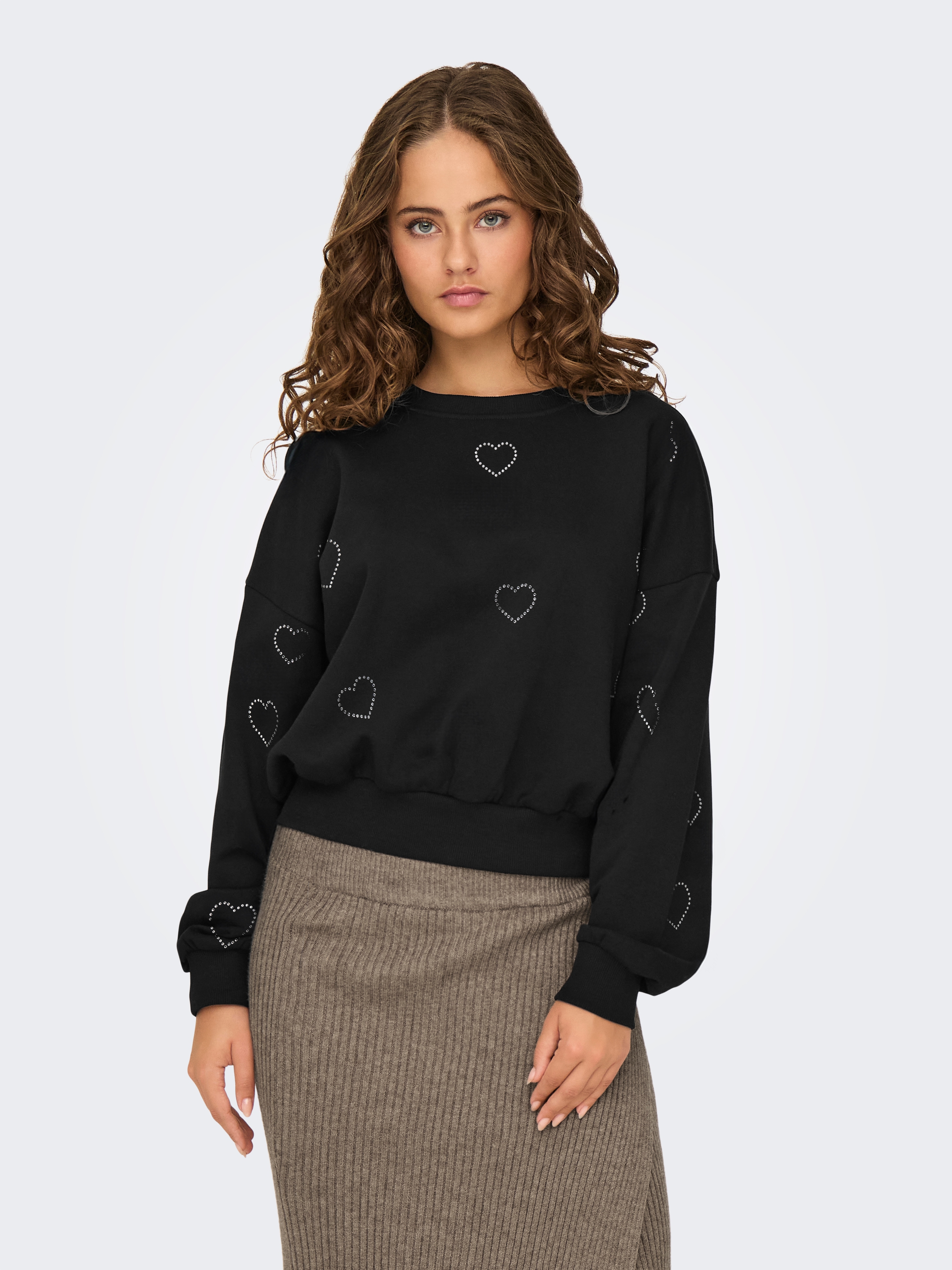 Sweatshirt ONLY "ONLBERIT L/S O-NECK SWT", Damen, Gr. S, schwarz detail:heart silber rhinestone, Sweatware, Obermaterial: 60% Baumwolle, 40% Polyester, bedruckt, regular fit hüftlang, Rundhals, Rippbündchen, Sweatshirts Sweatshirt