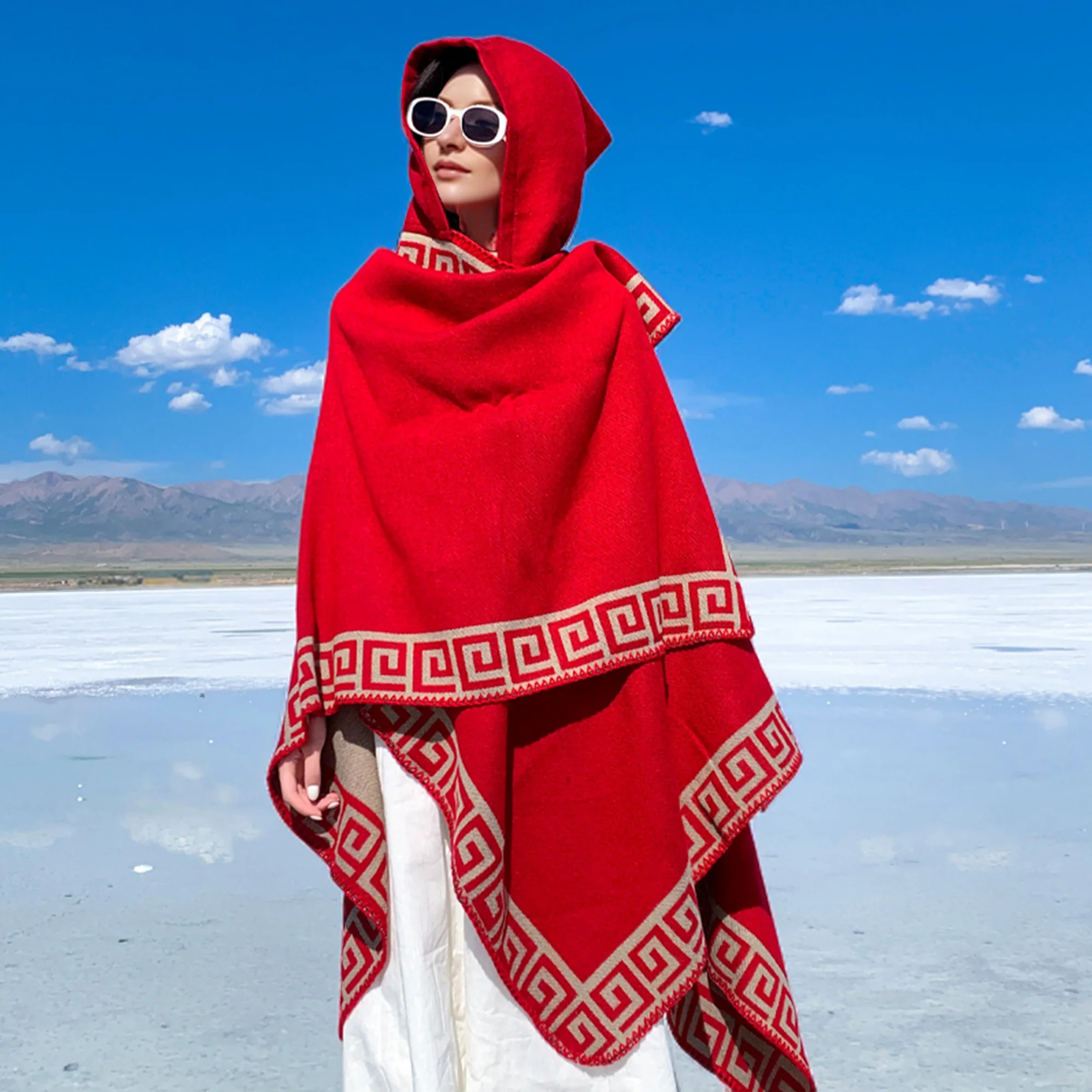 Neuer feiner Damen-Schal mit geometrischem Muster, Bordüren, Kapuzen-Wickelschal, Herbst und Winter im Freien ​ Reise stilvolle Frauen Image