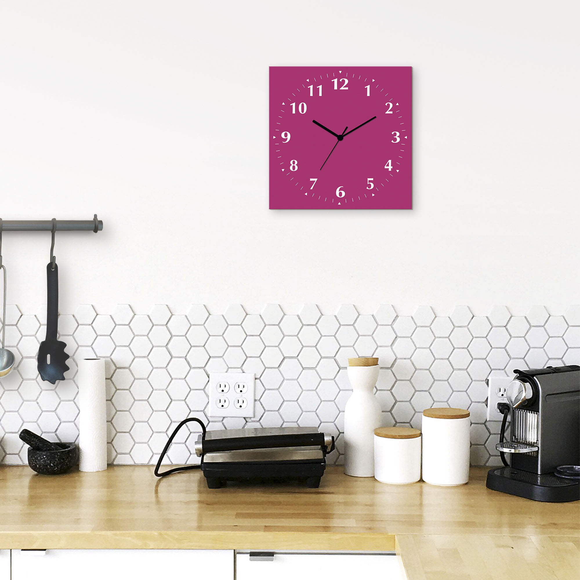 Wanduhr ARTLAND "Uni Trendfarben", pink, B:30cm H:30cm T:0,3cm, Wanduhren, wahlweise mit Quarz- oder Funkuhrwerk, lautlos ohne Tickgeräusche Image