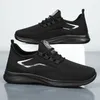 Leichte Männer Casual Schuhe Atmungsaktive Slip auf Männliche Casual Turnschuhe Anti-slip männer Wohnungen Outdoor Wanderschuhe große Größe 47 48