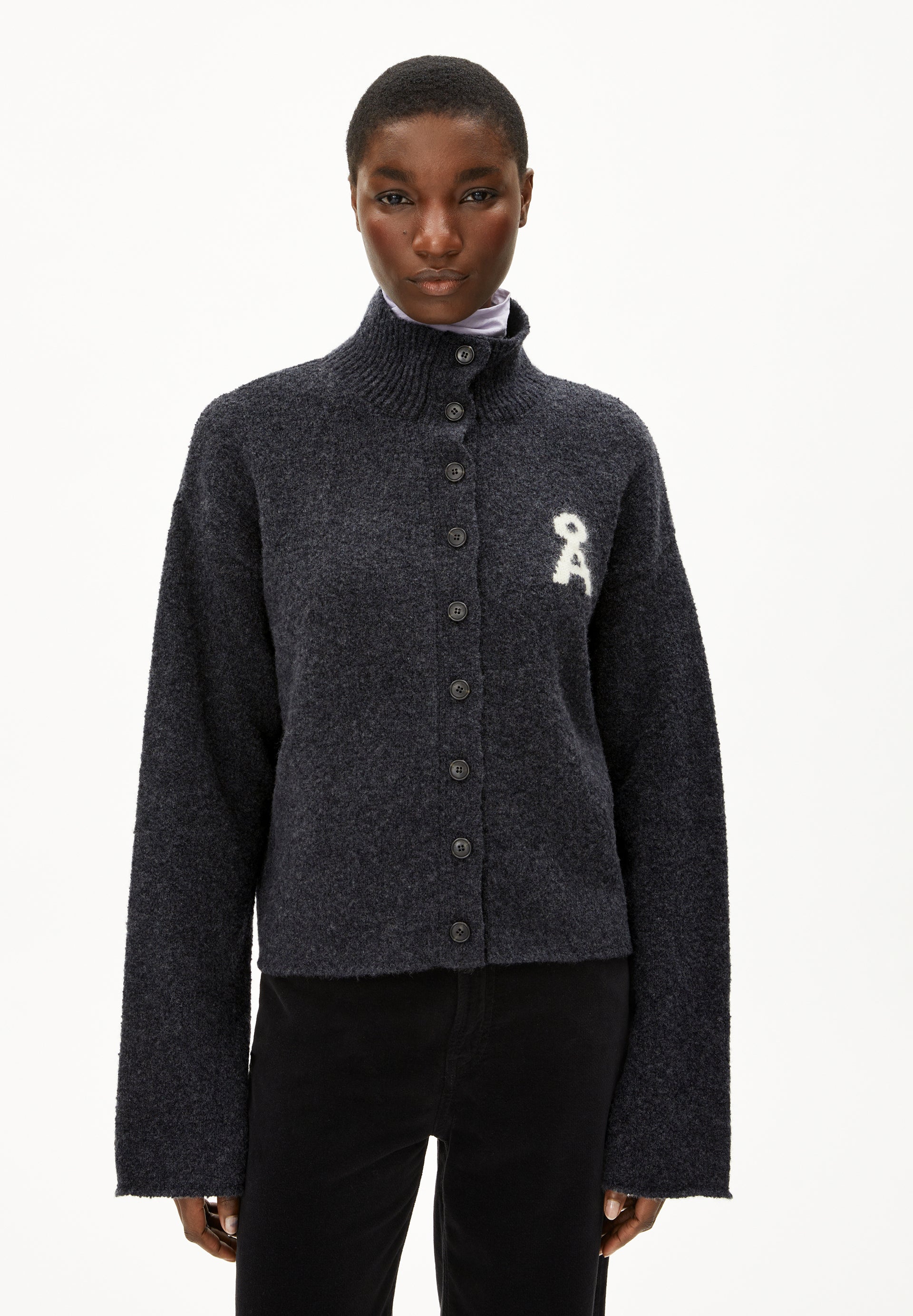 ICONIC Å RAMONAA BOUCLÉ | Strickjacke aus Bio-Woll Mix - mehrfarbig (L) Image
