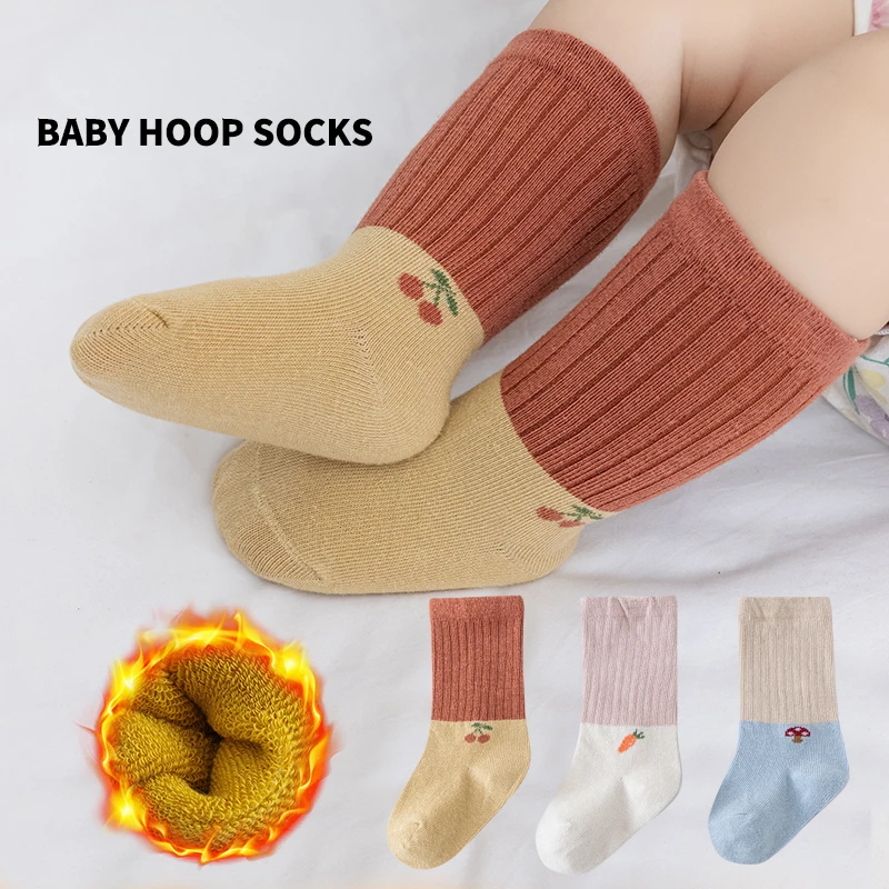 3 Paar Unisex-Socken für Neugeborene, verdicktes Frottee, zweifarbiges Farbblock-Design für Jungen und Mädchen Image