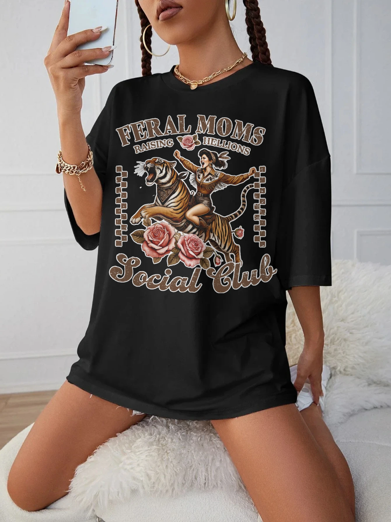 Feral Moms Trendy Black Maternity T-Shirt Round Neck Loose Fit Winter Casual Wear for Late Pregnancy