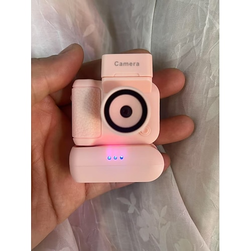 Mini macchina fotografica digitale retrò HD 1080p per studenti, portachiavi portatile con flash e vano batteria mobile per la registrazione di foto e video.