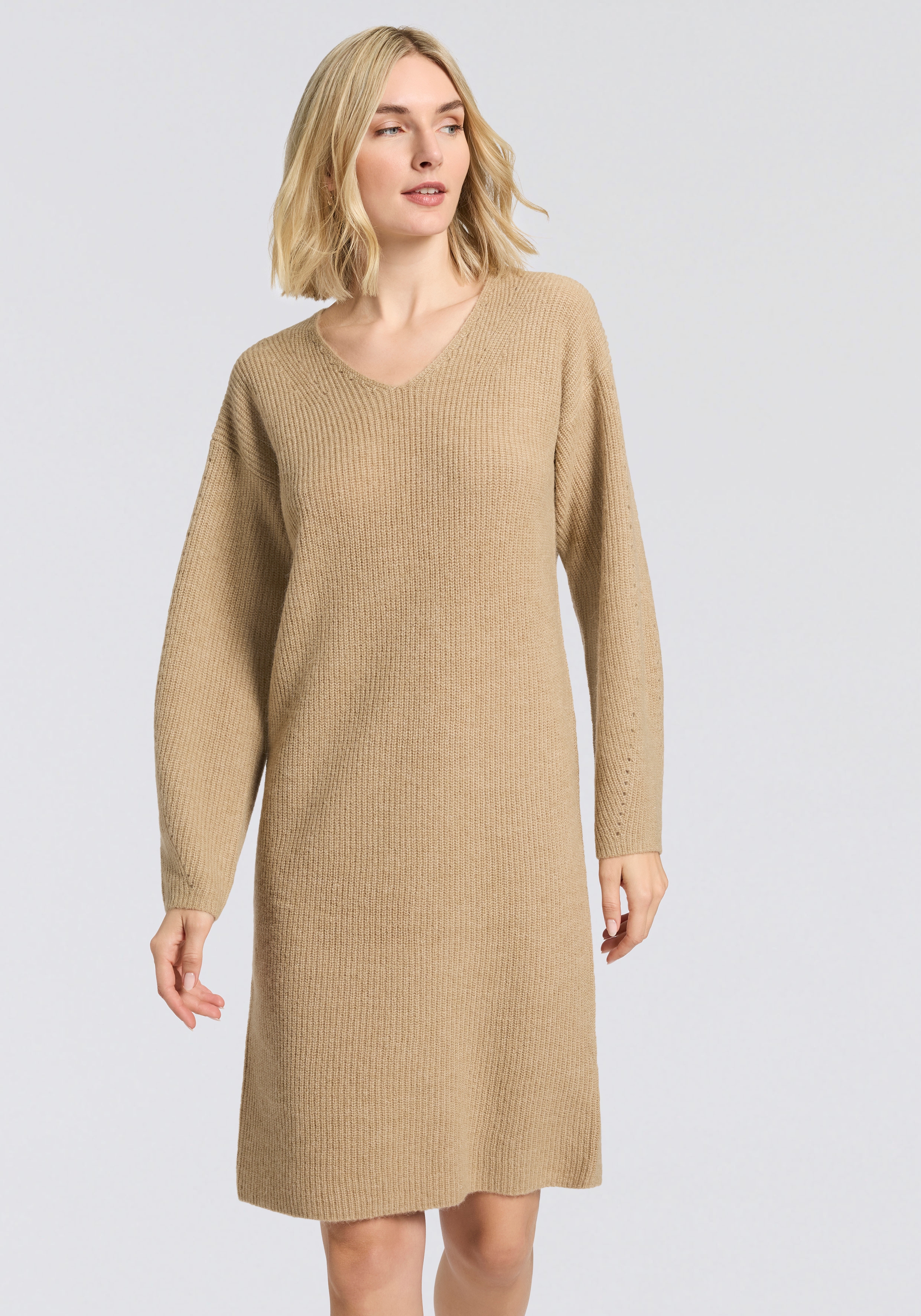 Strickkleid BOSS ORANGE "Fusil Premium Damenmode", Damen, Gr. S (36), N-Gr, rust, copper 222, Web, Obermaterial: 35% Alpaka, 35% Wolle, 30% Polyamid, unifarben, knieumspielend, V-Ausschnitt, gerader Abschluss, Kleider Strickkleid, mit V-Ausschnitt &...