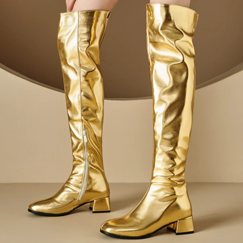 Sexy Damen-Höhe Stiefel, luxuriöse niedrige Absätze, Overknee-Stiefel, Lackleder, Gold, Silber, lange Schuhe, Winterschuhe, Dame, große Größe 46