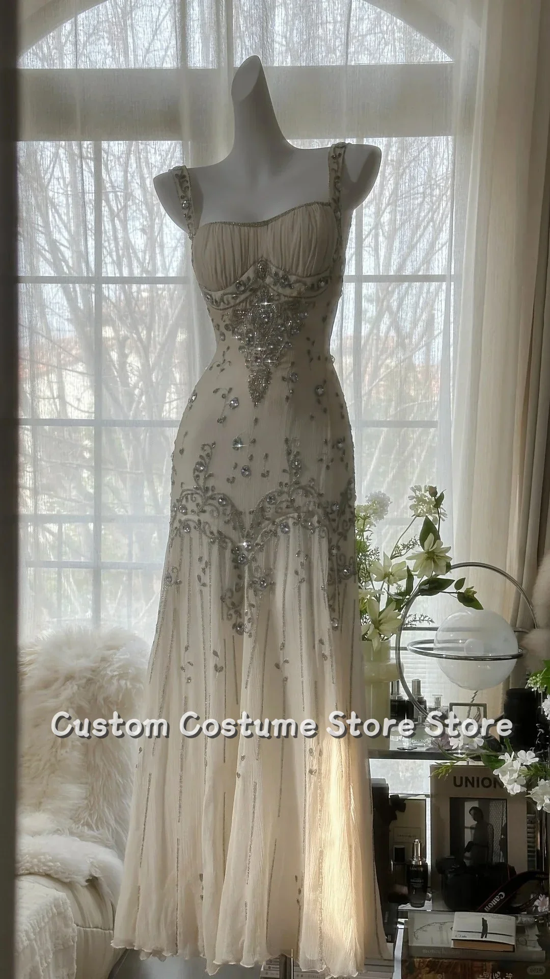 Customized Ivory Classic Evening Dresses Bodice Halter Beaded Applique Women's Spaghetti Straps Backless Diamonds Sparkling Crys