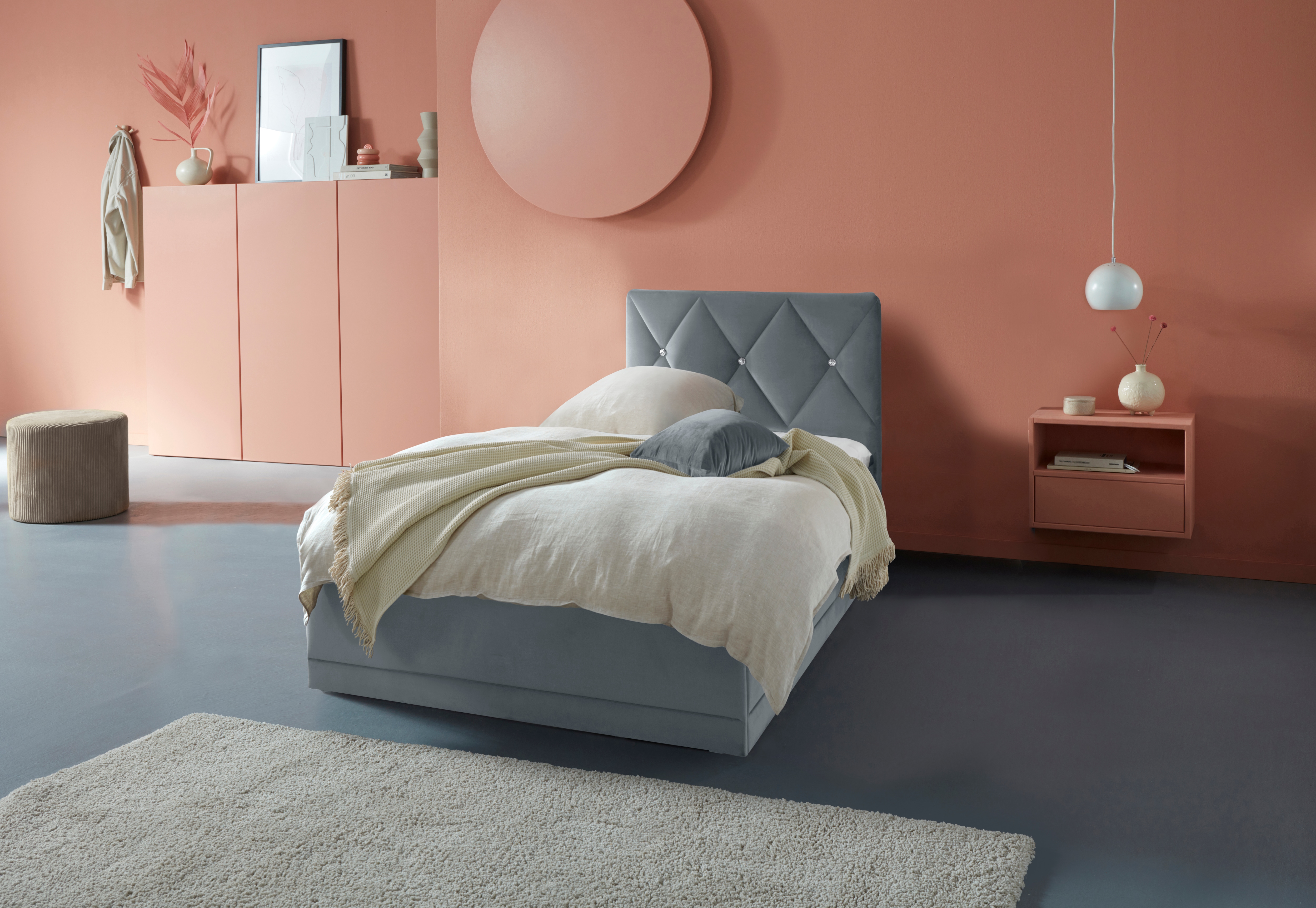 Polsterbett "Adamas", grau, L:210cm, Bezug: 100% Polyester, Polsterung: Polsterwatte, Material Gestell: gepolsterter Holzwerkstoff, WESTFALIA SCHLAFKOMFORT, Betten, auch mit Bettkasten, Knopfheftung mit Strasssteinen Image