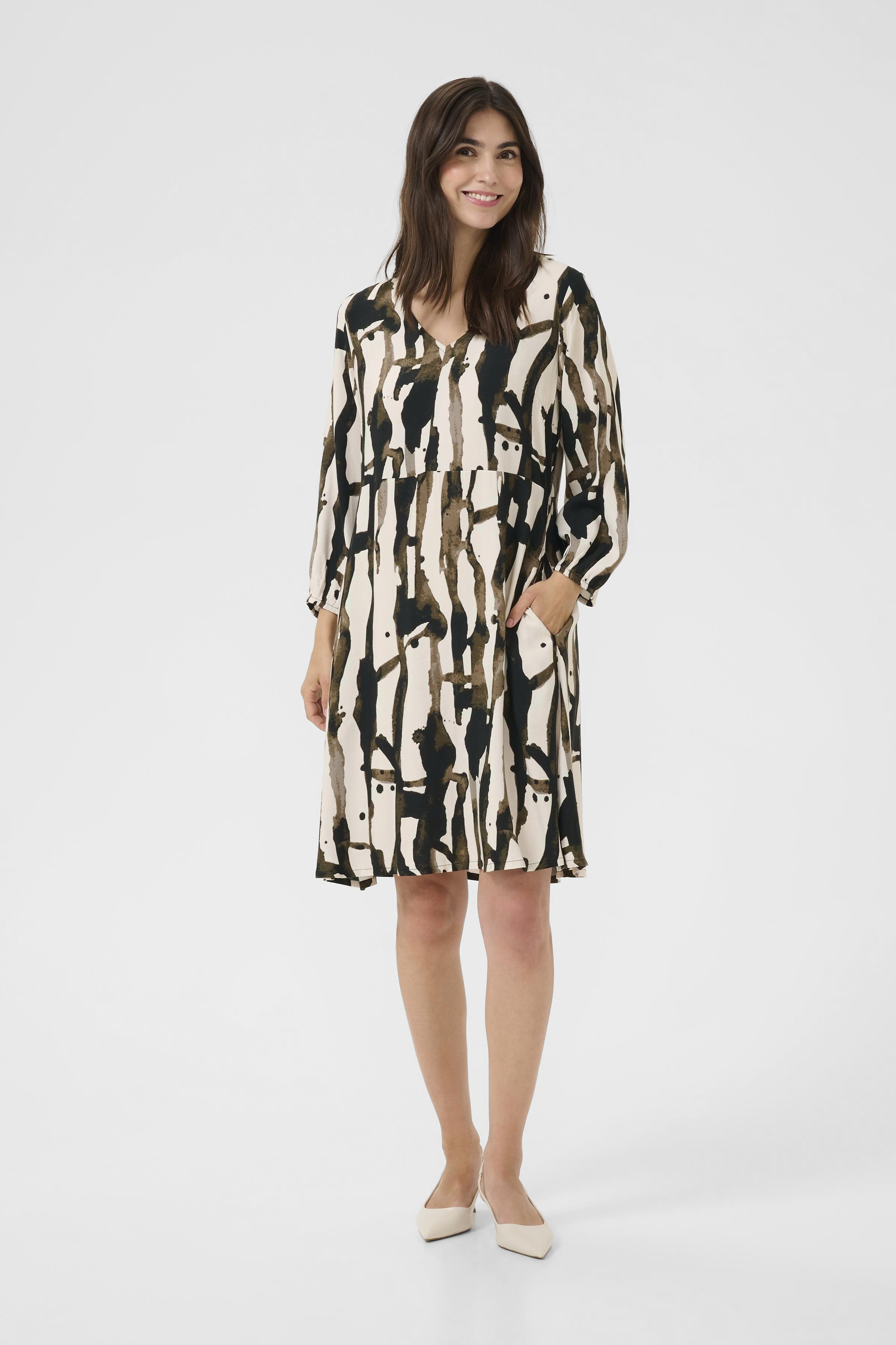 Kleid CUashley Feminine grey white L