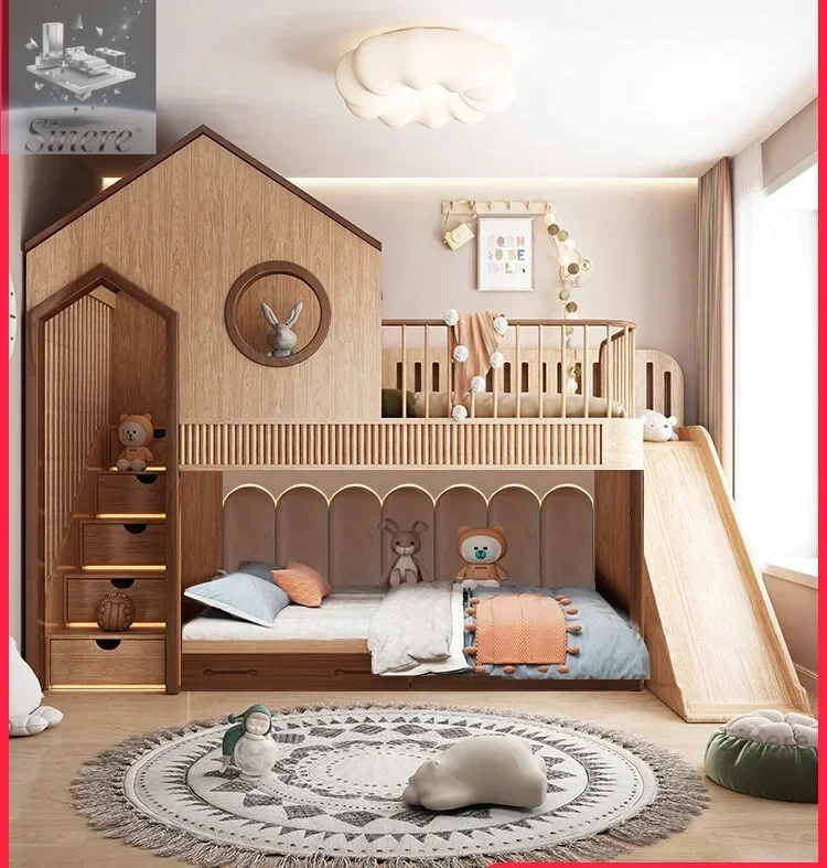 Kinderzimmer, ganzes Haus, individuelles Etagenbett, Duplex-Baumhausbett für Kinder im zweiten Stock Image