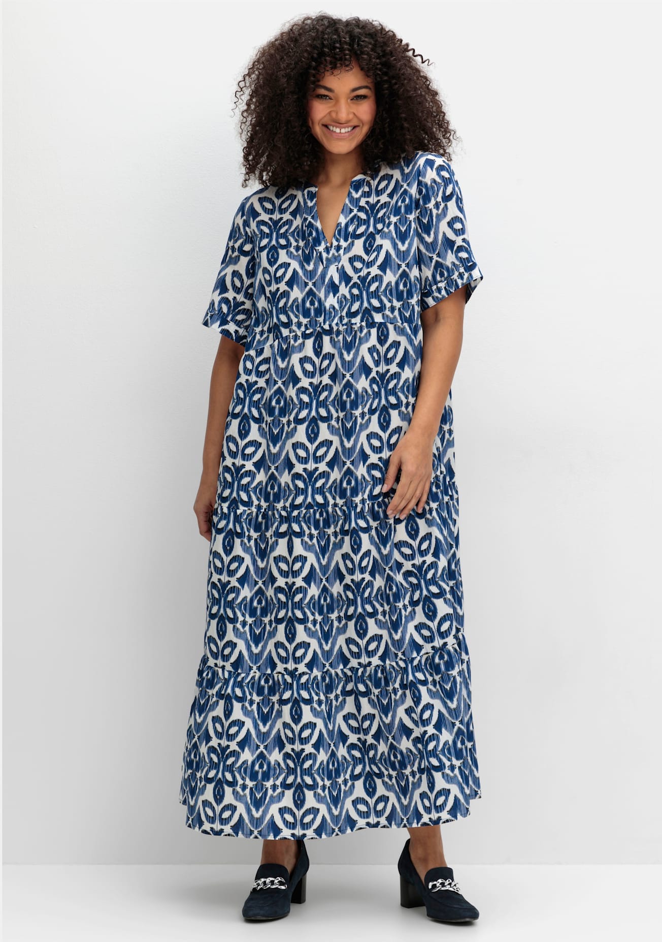 Maxikleid SHEEGO "Sommerkleid", Damen, Gr. 54, Normalgrößen, beige (ecru, gemustert), 88% Viskose, 12% Polyimid, bedruckt, gemustert, lang, V-Ausschnitt, Kleider Maxikleid