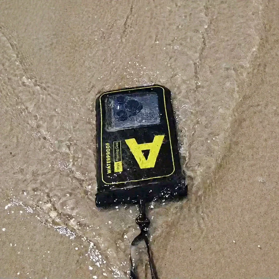 HAISSKY Wasserdichte Tasche für Mobiltelefone mit Buchstabe A für iPhone 17, 16, 14, 13 Pro Max, 15 Plus, 16E, schwimmende Nackenbügel-Schwimm-Reisetaschen Image