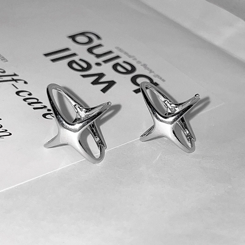 ENSHIR Silber Farbe Stern Creolen für Frauen Männer Einfache Persönlichkeit Mode Temperament Schmuck Geschenke Großhandel Täglich Image