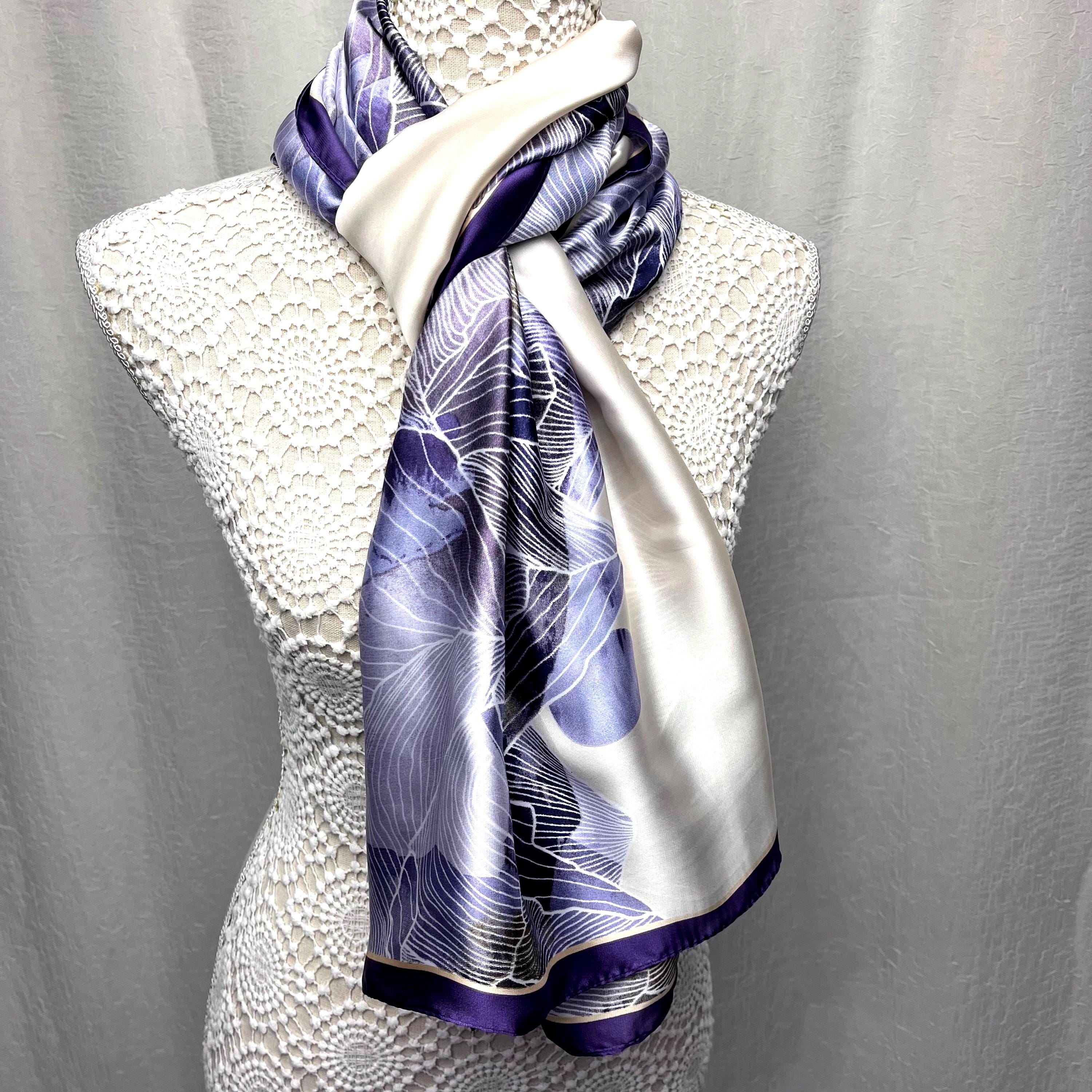 Sciarpa di seta viola e crema, scialle da donna in raso, pareo con gonna, regalo personalizzato per donna, abito avvolgente, foulard, scialle da sposa