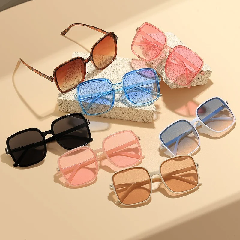 7 Stück Sonnenbrillen für Damen, trendige UV-Schutz-Retro-Sonnenbrille, Rice Nail, quadratische Sonnenbrille, Farbverlaufs-Sonnenbrille Image