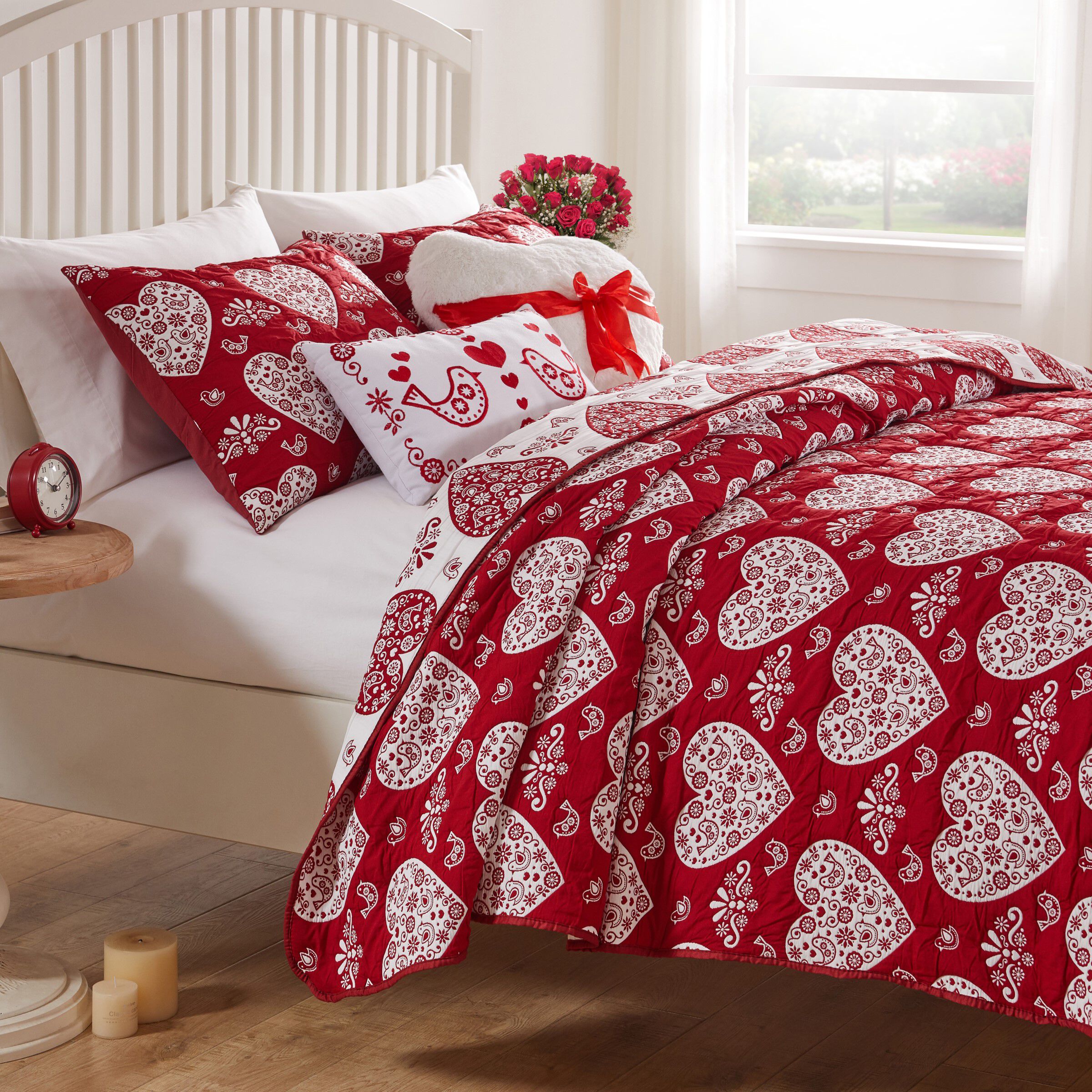 Lovebirds Romantic Hearts Matelassé Coverlet Set by Greenland Home Fashions in Red (Size TWIN)
