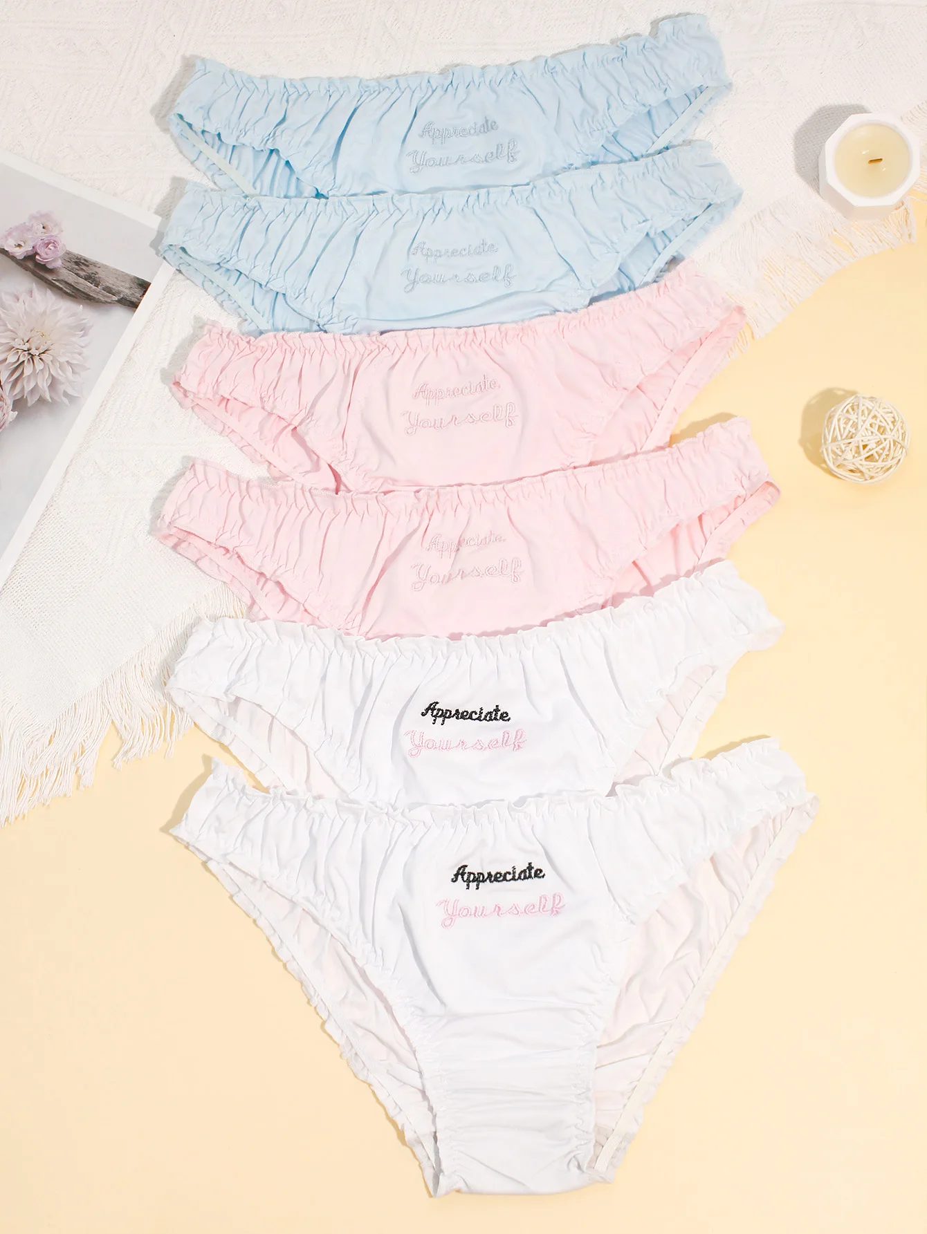 6er-Pack süße, gefaltete, bequeme Damen-Dreiecksunterwäsche ohne Bauchnabel, mit Baumwolle gefütterte Damenhöschen Image