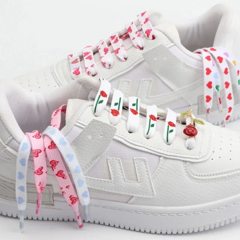 Neue Herz Liebe Rose Blume Schnürsenkel Drucken Flache Turnschuhe AF1 Schnürsenkel Frauen Hohe Leinwand Schnürsenkel Dekorative Schnalle Geschenke 1 Paar Image