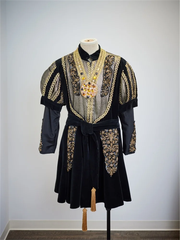 Tudor-König aus dem 16. Jahrhundert, Henry VIII, Cosplay-Kostüm, Renaissance-Edelmann, Hof, edles Ballkleid Image