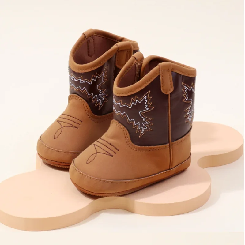 Kleine Babystiefel aus weichem PU und Baumwolle, hochwertig, 2025, neuer Stil, Frühlings- und Herbst-Prewalking-Schuhe für Jungen und Mädchen Image