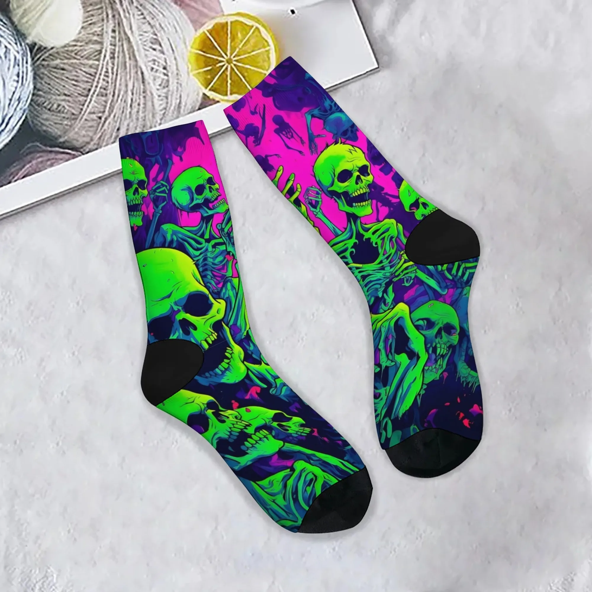 Mysteriöse Schädel Zombie Lustige Socken Neuheit Happy Hip-Hop Herrensocken Bequeme atmungsaktive rutschfeste Freizeitsocken Partygeschenk Image