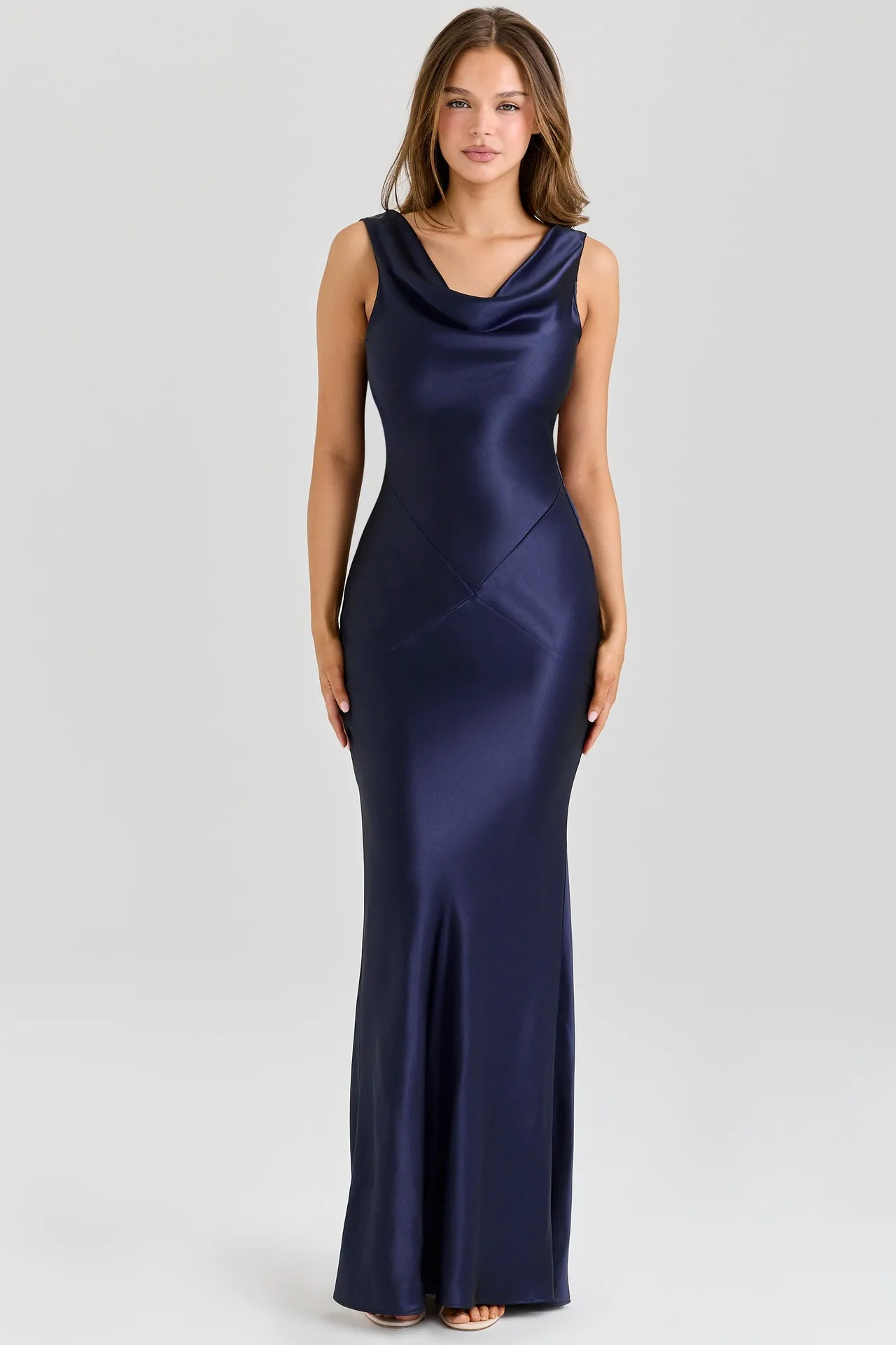 Abito lungo elegante senza schienale in raso per donna Colletto oscillante sexy senza maniche Abiti da sera con curvy Maxi Party Blue Summer 2025