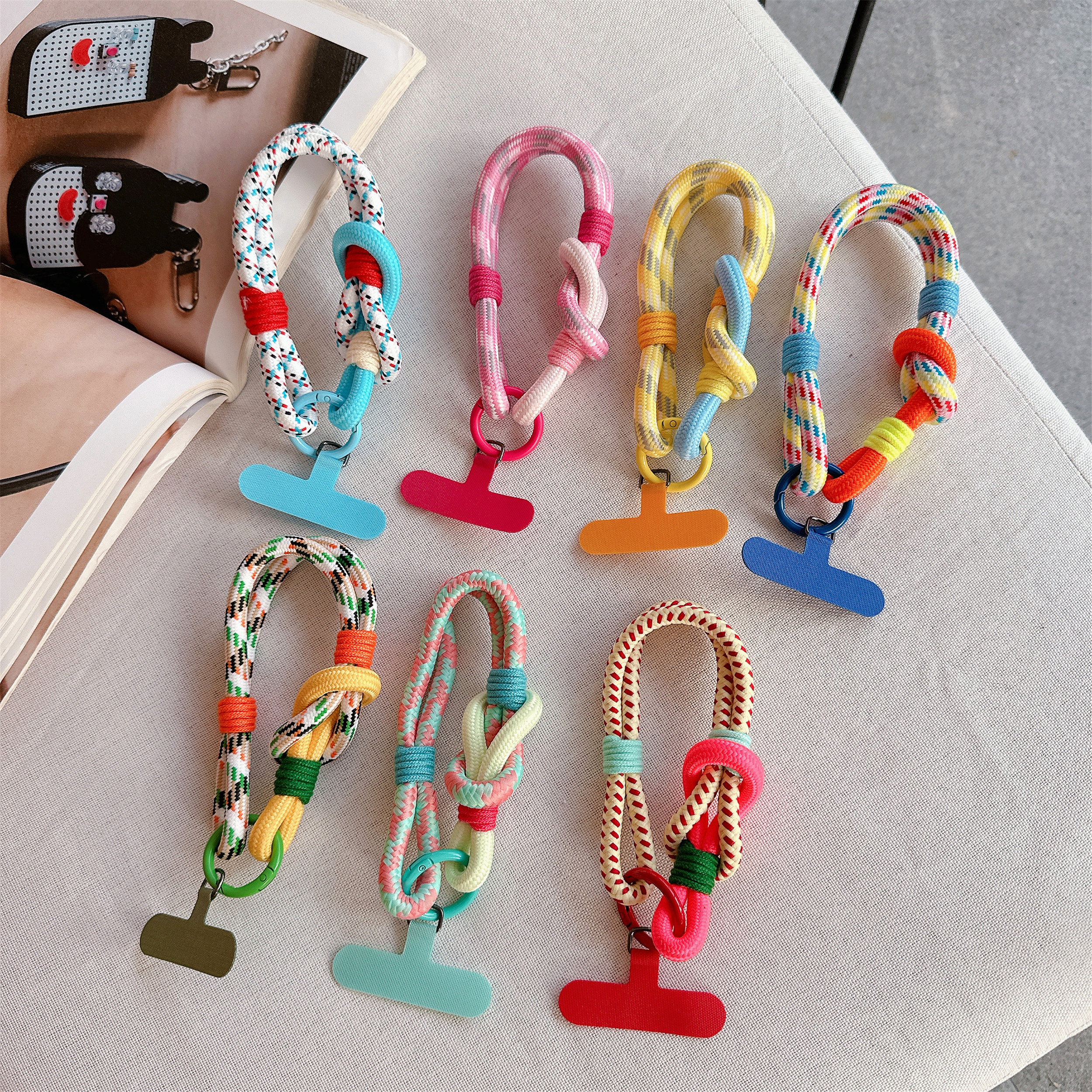 Braided Fashion Dopamine Phone Lanyard, Handwoven Short Wrist Strap, Anti lost Hanging Cord Phone Charm Accessories pink