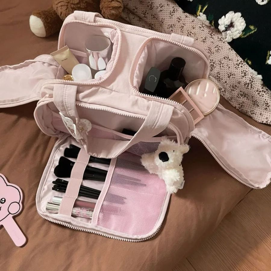 Large Capacity Travel Cosmetic Bag Toiletry Organizer With Multiple Compartments For Travel Use Large Capacity Travel Cosmetic Bag Toiletry Organizer With Multiple Compartments For Travel Use