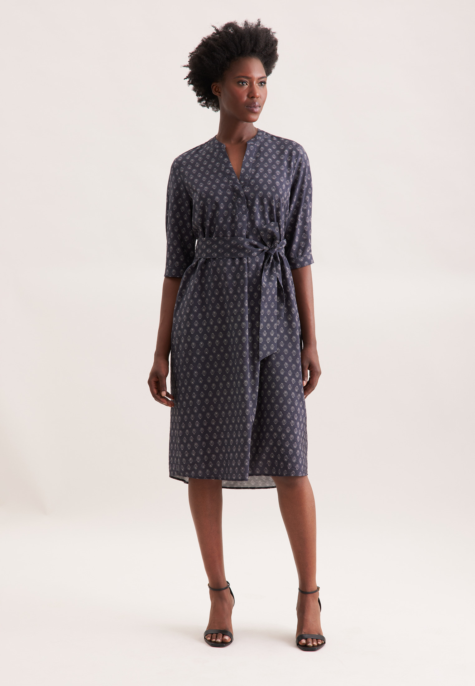 Kleid Damen Grau Image