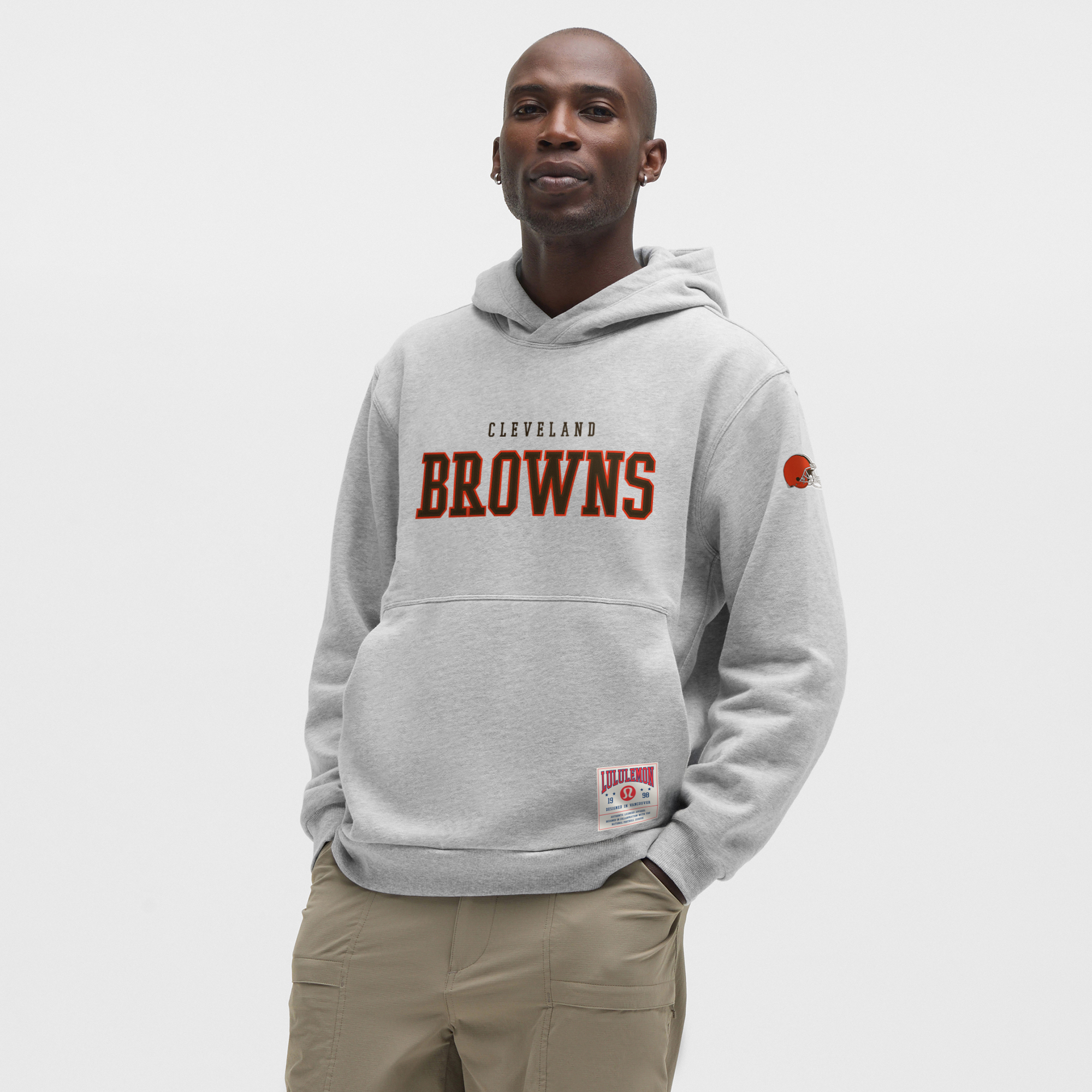 lululemon Heathered Silver Drop Cleveland Browns Steady State Pullover Hoodie für Herren Image