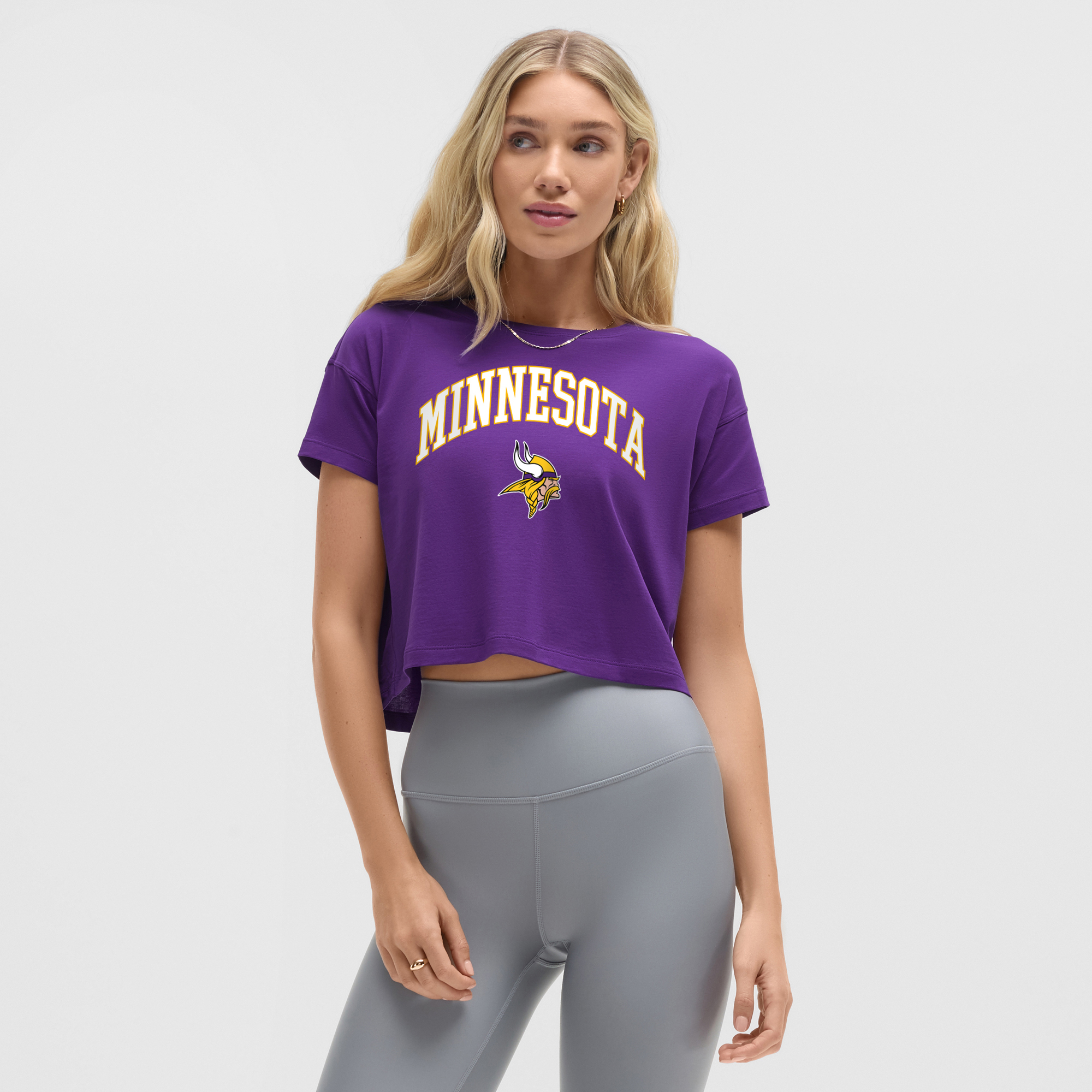 Damen-T-Shirt „Lululemon College Purple Minnesota Vikings Cates“ Image