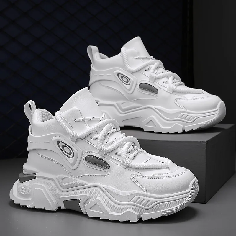 Herren-High-Top-Freizeitschuhe mit dicker Sohle, vier Jahreszeiten, rutschfeste Outdoor-Sneaker mit weicher Sohle, modische Jugend-Joker-Sport-Board-Schuhe Image