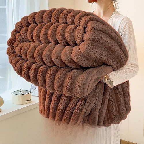 Einfarbige Luxus-Kaninchenfelldecke, dicke, warme Samtdecke aus Milchsamt für Sofa, Bett, Büro, Nickerchen, weiche, kuschelige Plüschdecke für alle Jahreszeiten. Image