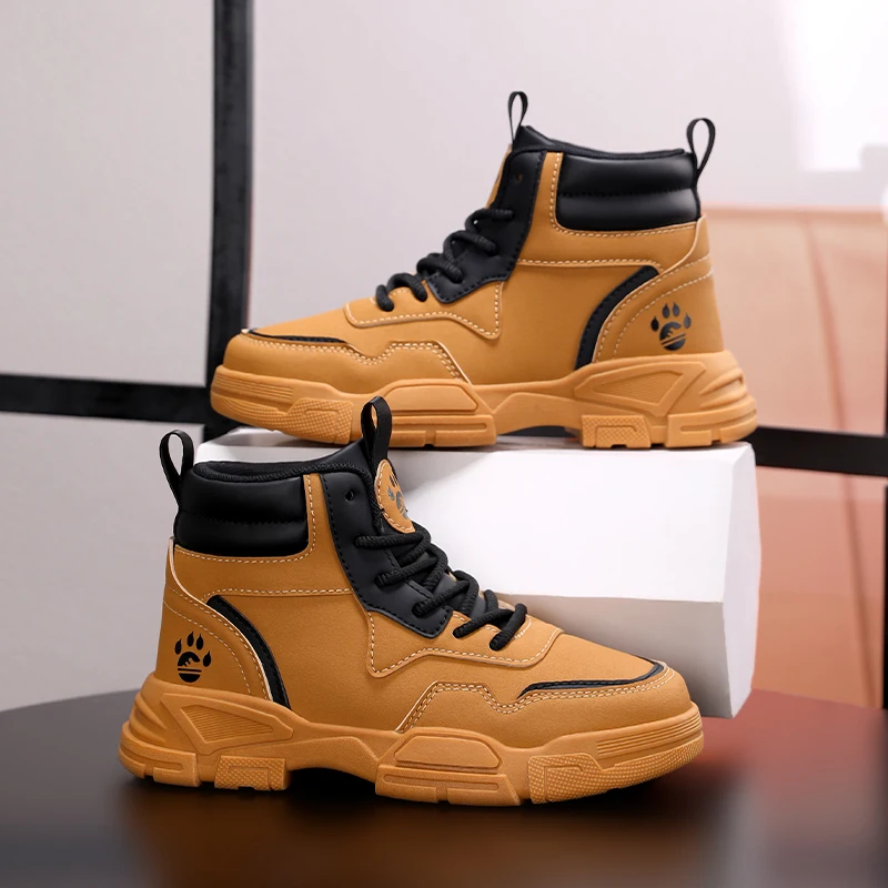 2025 New Autumn Childrens Sports Shoes Retro and Durable British Style Casual Shoes Comfortable Versatile Daily Running Shoes