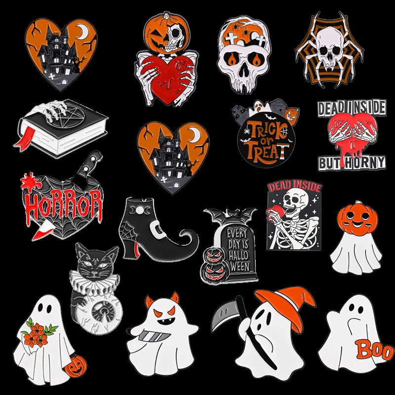 Halloween Emaille Pin Geist Punk Schwarz Weiß Knochen Goth Broschen Rucksack Schädel Horror Skelett Spinne Revers Herz Schmuck Geschenk