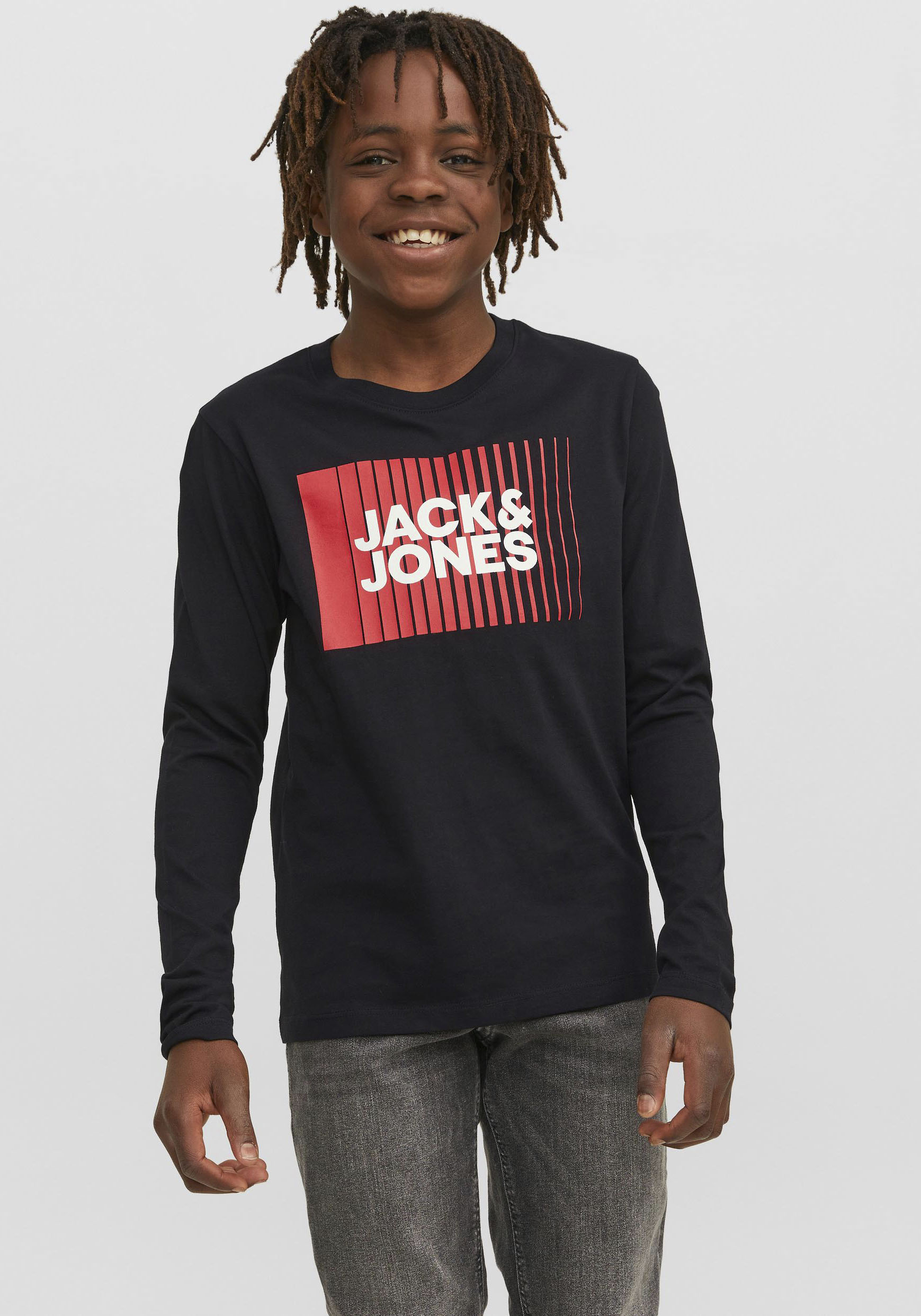 Langarmshirt JACK & JONES JUNIOR "JJECORP stylisch, bequem, atmungsaktiv, pflegeleicht", Jungen, Gr. 128, schwarz, Jersey, Obermaterial: 100% Baumwolle, bedruckt, regular fit normal, Rundhals, Shirts Langarmshirt, bedruckt, casual, regular fit,...