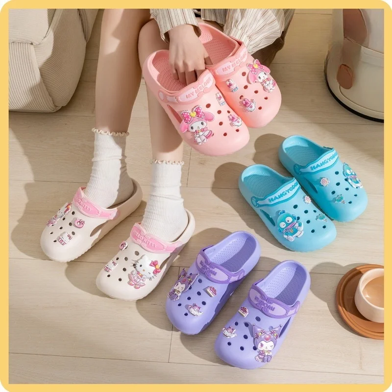 Sanrio süße Slipper Hello Kitty Kuromi Cinnamoroll Sommer Kawaii Mode Sandalen Y2K flache Schuhe Erhöhung Slipper Mädchen Geschenk