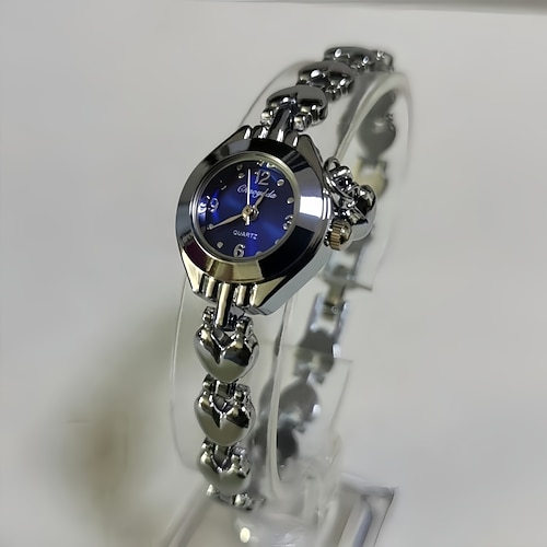 herzförmige Damenuhren, modische Freizeituhren, exquisite dekorative Damenuhren Image