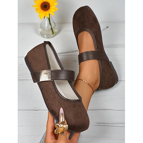 scarpe basse larghe da donna in stile mary jane marroni – scarpe a piedi nudi in pelle scamosciata marrone con punta tonda e fibbia, comode calzature basse retrò per l'ufficio e gli outfit casual
