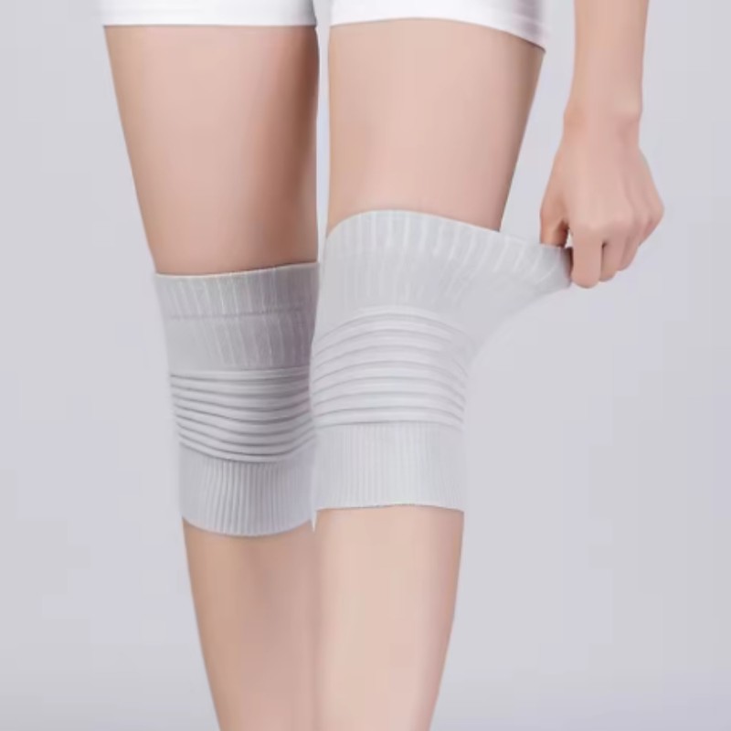 1 Pair Warm Unisex Design Cotton Knee Warmers Soft Thermal Stretch Fit Knee Protector Sleeve Knitted Knee Brace Pads Protects JointsSports Knee Pads Compression Knee Brace Elastic Support Pads Stripe