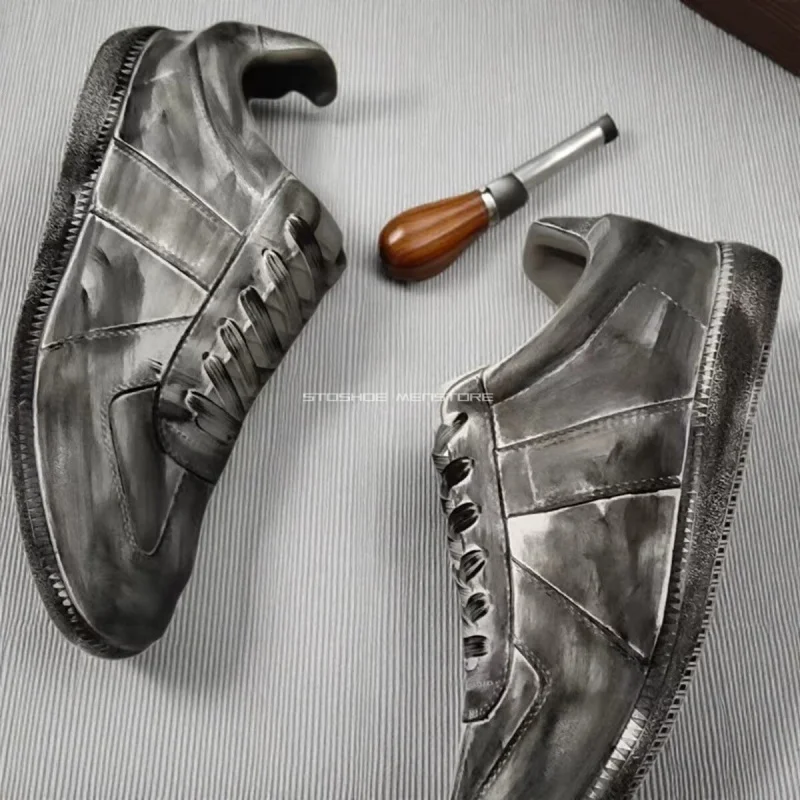 Herrenschuhe, lässige Turnschuhe, neue Mode, Beschichtung, Graffiti, Low-Top, lässige Einzelschuhe, große Sportschuhe aus Lackleder