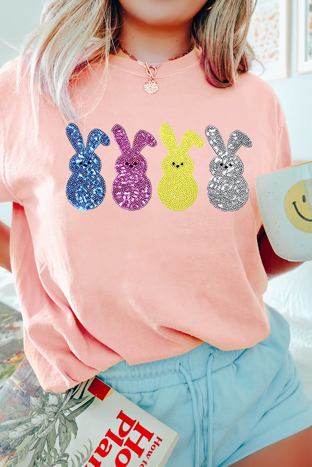 Pailletten-Hase Grafik-T-Shirt Image