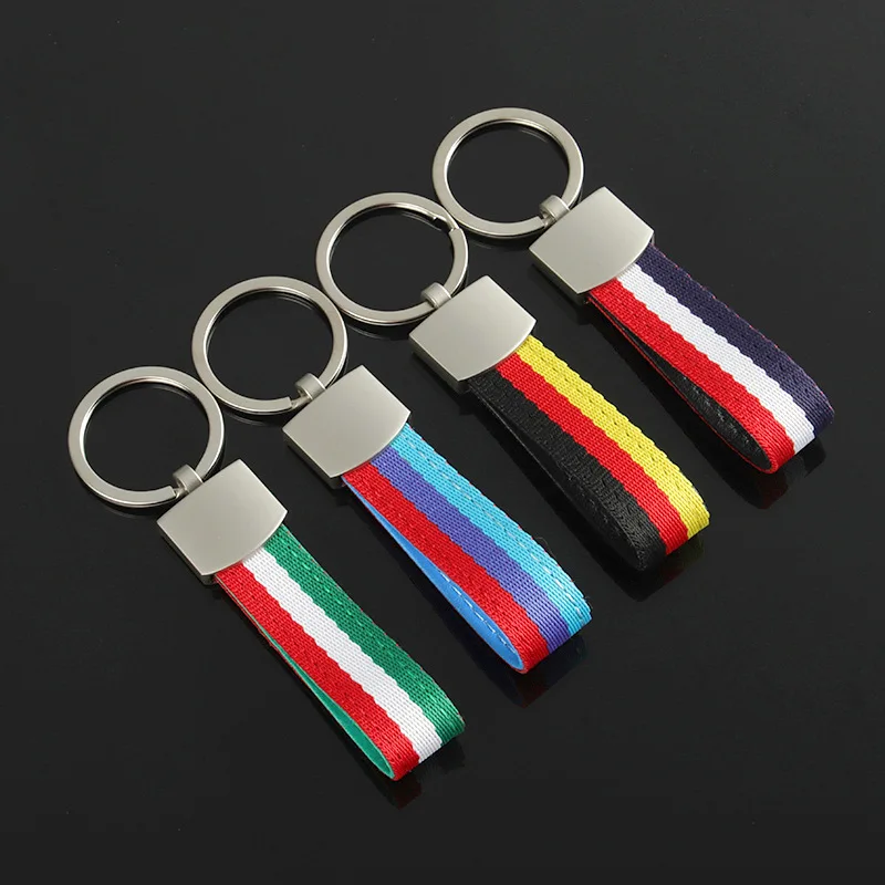 1pc Auto Metall Schlüsselbund Ring Für Bmw Deutschland Italien Praktische Nylon Woven Band Drei Farbe Von Nationalen Flagge Langlebige innen Teile Image