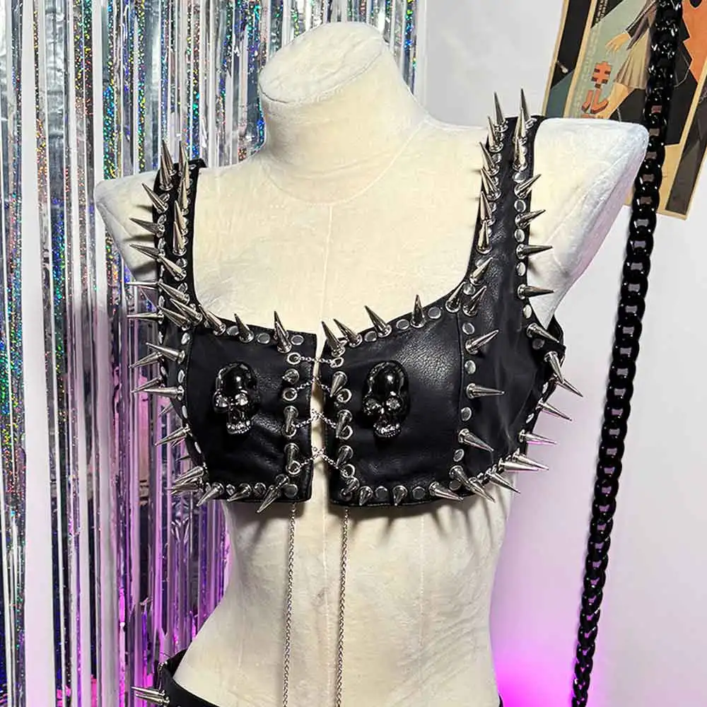 Totenkopf Eco Street Wear DIY Y2K Vegan Leder TOPS Grunge Punk Rock E-Girls Kawaii Emo Nieten Niete Harajuku 90er Jahre Handgemacht Gothic Image