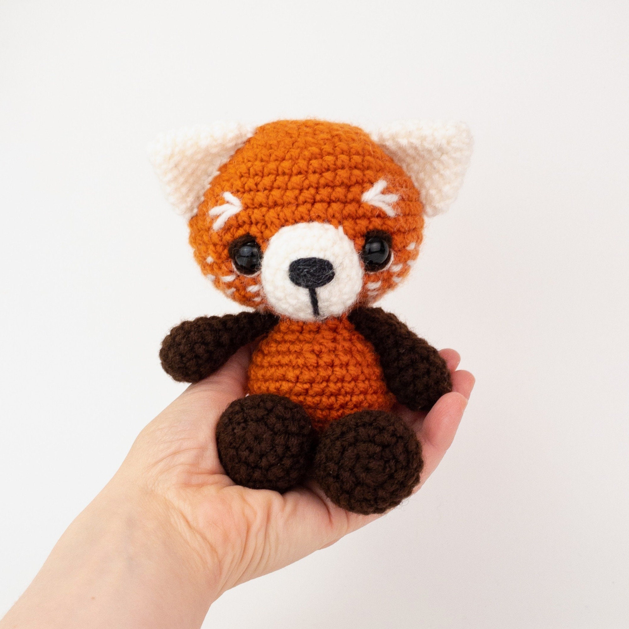 SCHEMA: Riley il panda rosso - Schema panda rosso all'uncinetto - panda rosso amigurumi - schema panda rosso all'uncinetto - schema uncinetto PDF