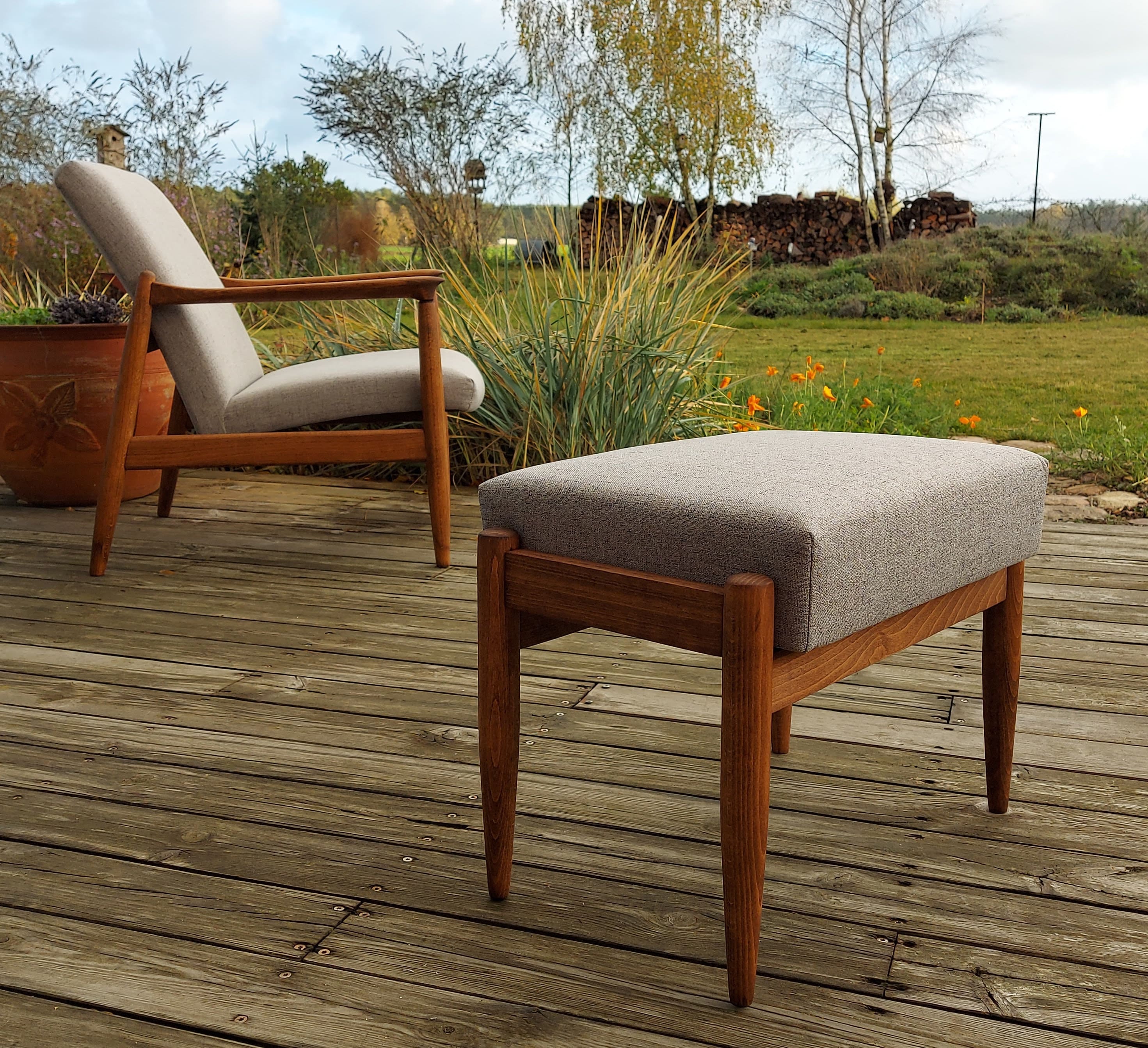 Ordine personalizzato per Marc: poltrona lounge Hygge blu navy e pouf abbinato, Mid Century, vintage, poggiapiedi, lettura rilassante, una poltrona ch