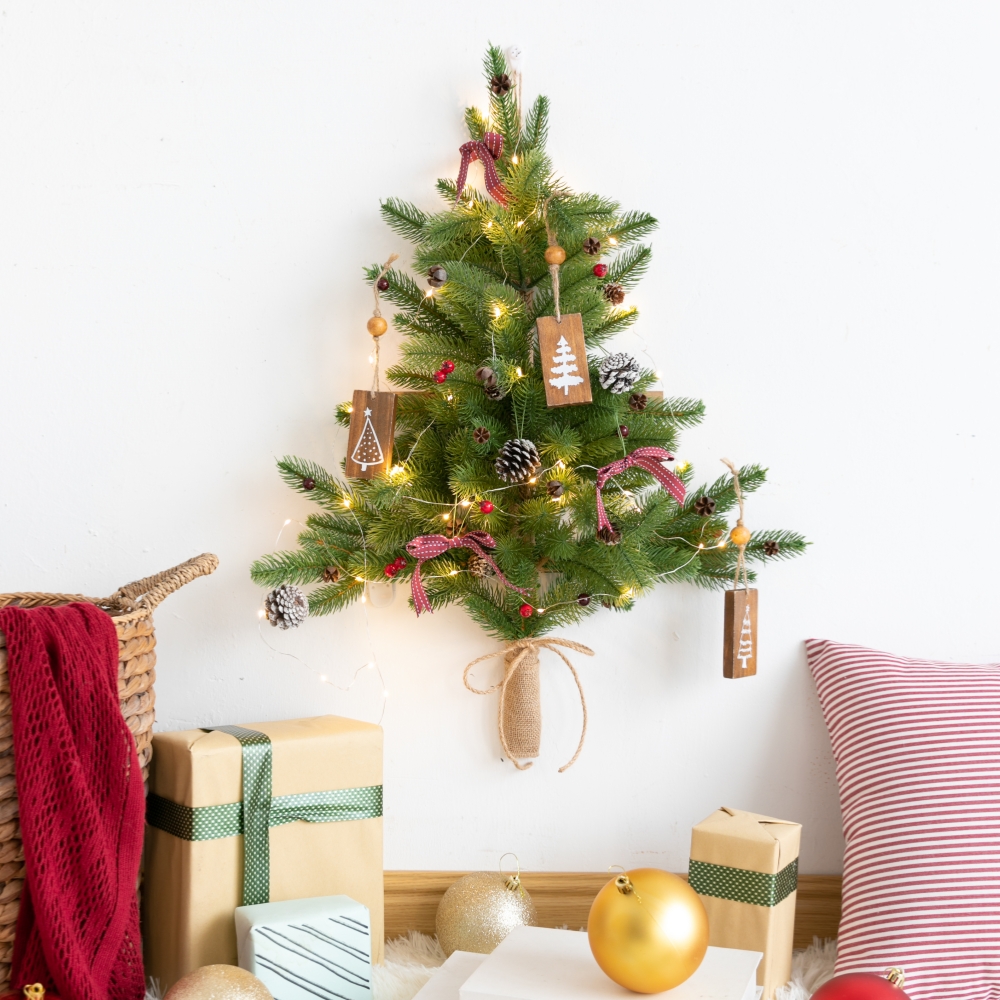 Creative DIY Wall Christmas Tree, LED Light String Decor, Small Door Hanging Christmas Decoration, Home Scene Layout large Tree B