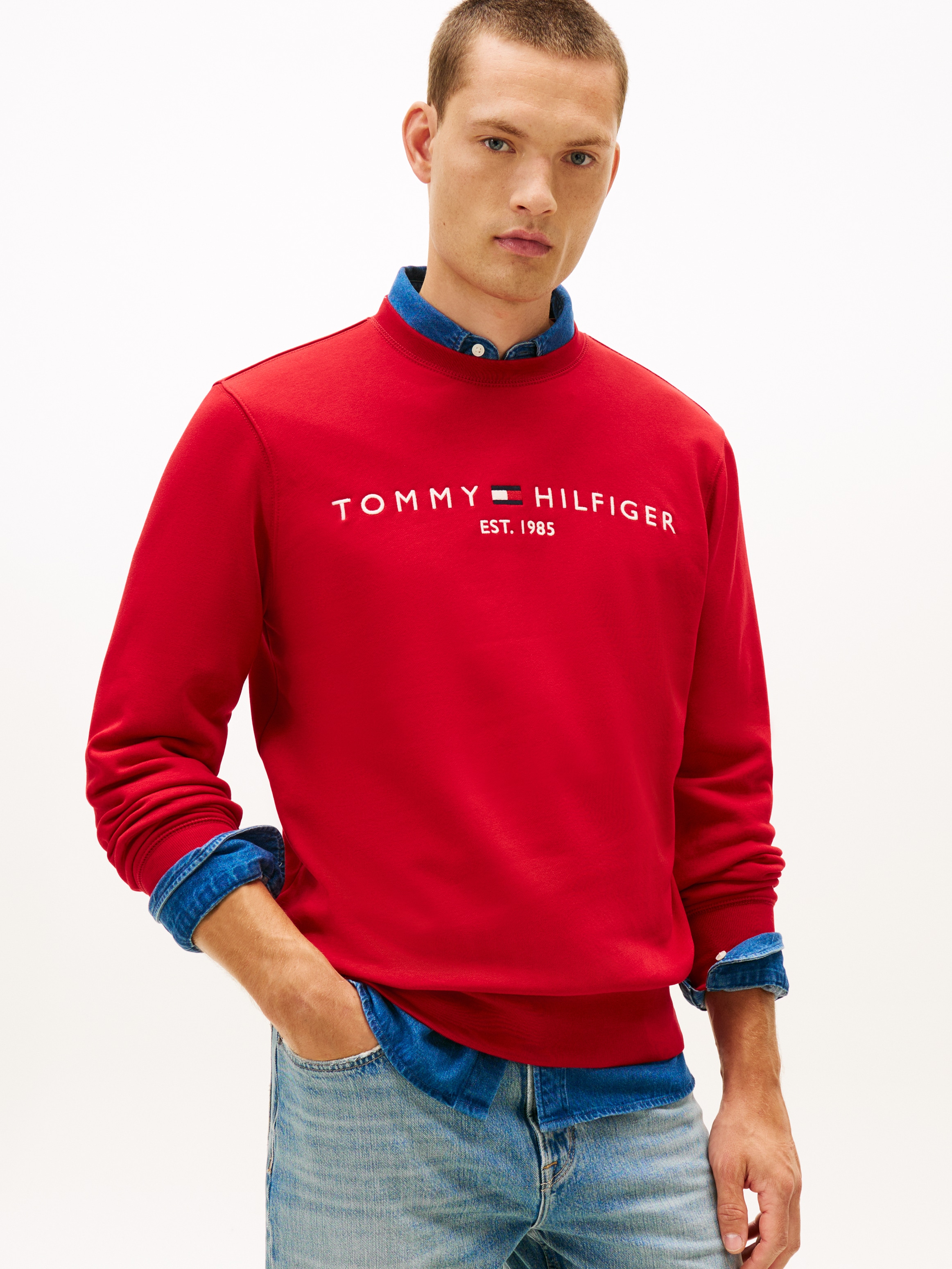 Sweatshirt TOMMY HILFIGER "TOMMY LOGO SWEATSHIRT mit Rundhals und Stickerei", Herren, Gr. S, medium rot, Sweatware, Obermaterial: 70% Baumwolle, 30% Polyester, normal hüftbedeckend, Rundhals, eingesetzt Rippbündchen, Sweatshirts Sweatshirt,...