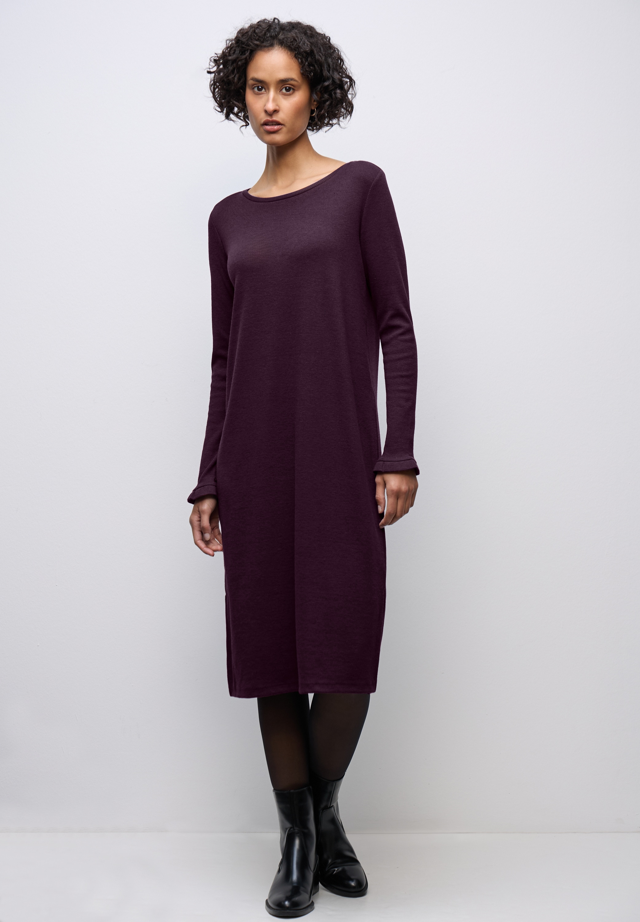 Midikleid STREET ONE, Damen, Gr. 46, EURO-Größen, jazz berry, Stoff, 63% Polyester, 34% Viskose, 3% Elasthan, unifarben, normal kniebedeckend, Rundhals, gewellter Abschluss, Kleider Midikleid, mit Rundhalsausschnitt