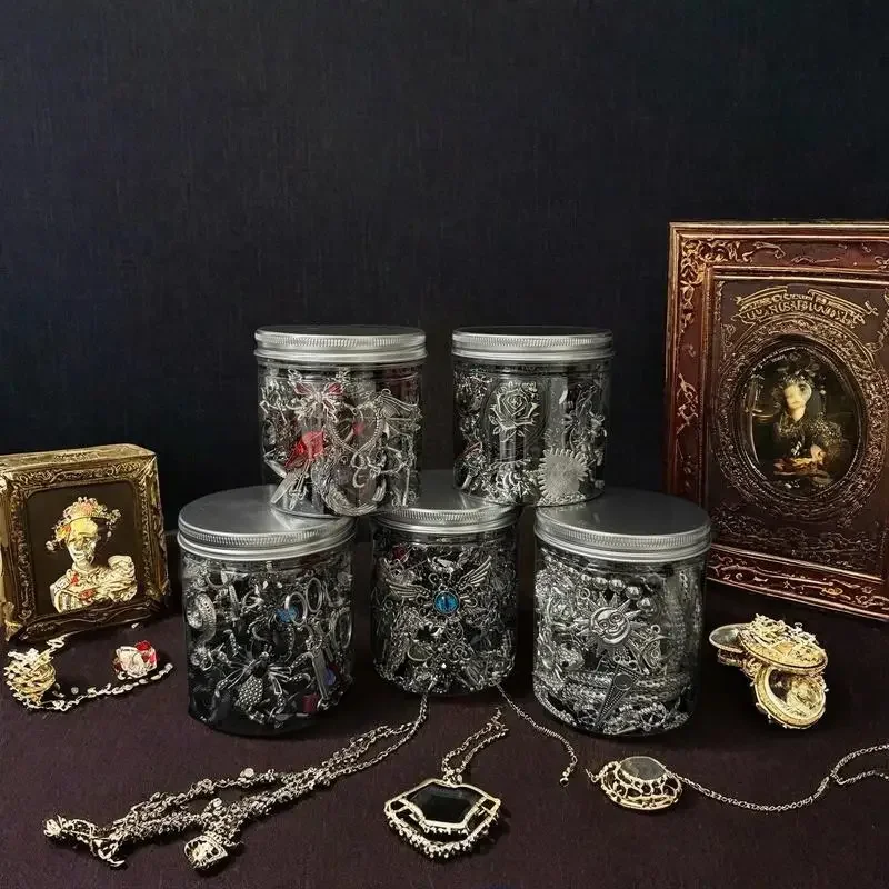 Gothic-Schmuck, Mystery Jar, gruselige Halloween-Überraschung, Unboxing-Geschenk für Frauen und Jugendliche, Viral Dark Academia, ästhetisches Accessoire Image